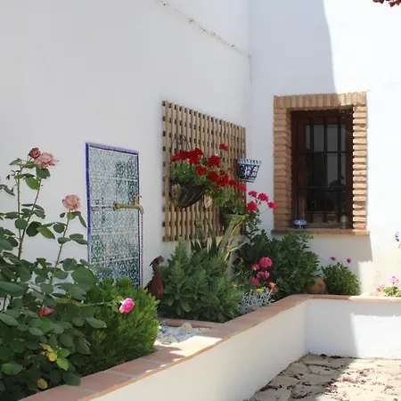Casa Urrutia & El Granero * Cortijada Los Chorreros